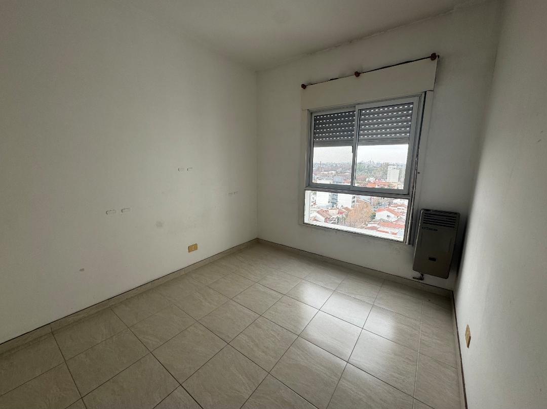 Foto de VENTA 3 AMBIENTES CON COCHERA APTO CREDITO EN WILDE!!!!, imagen 3