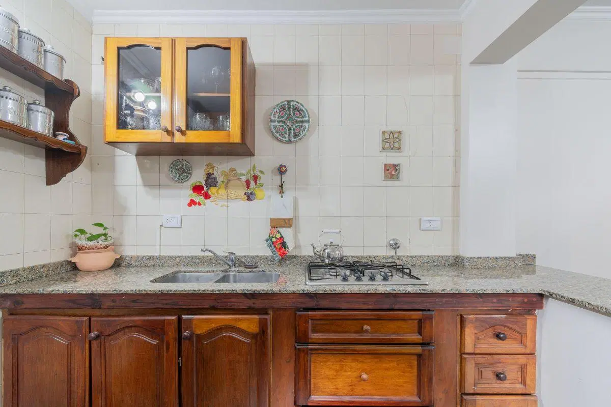 Casa de 4 dormitorios con garage para 2 autos, quincho y parrilla – Los Polvorines, a pasos de San M 5