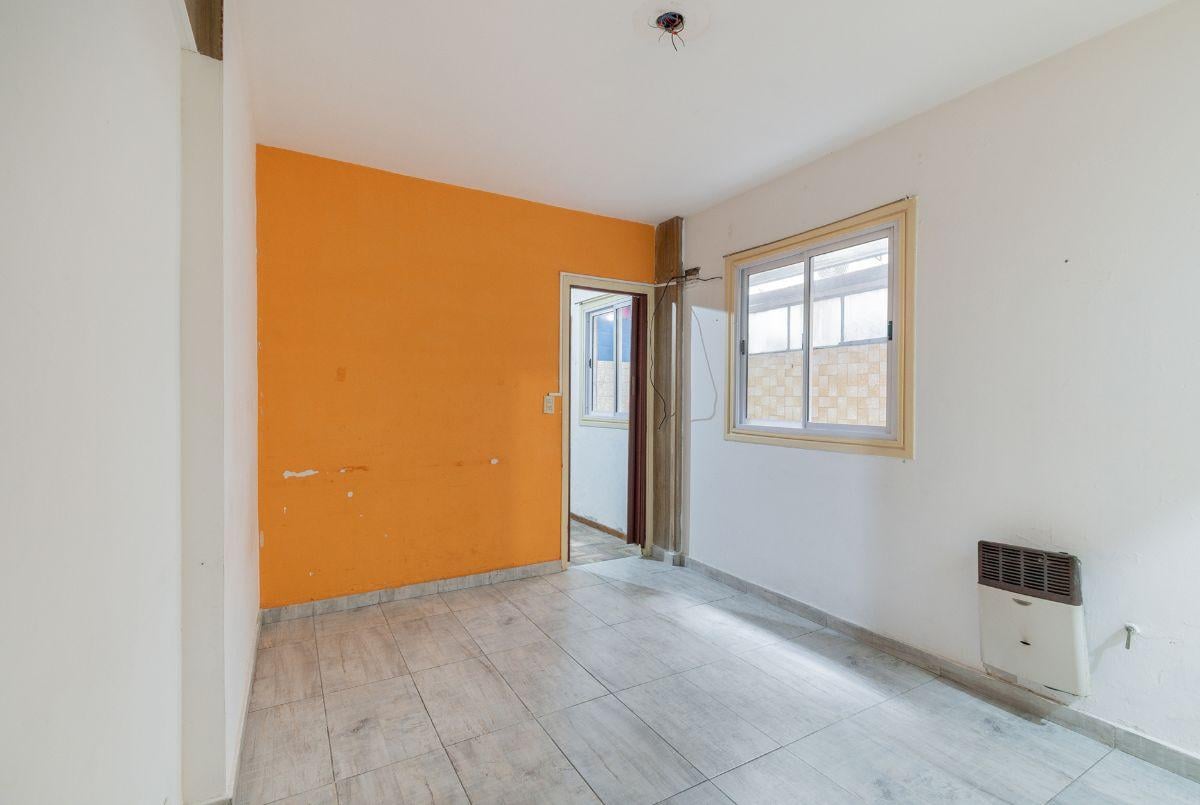 Foto de Departamento 2 ambientes con patio - SAN CRISTOBAL - VENTA, imagen 2