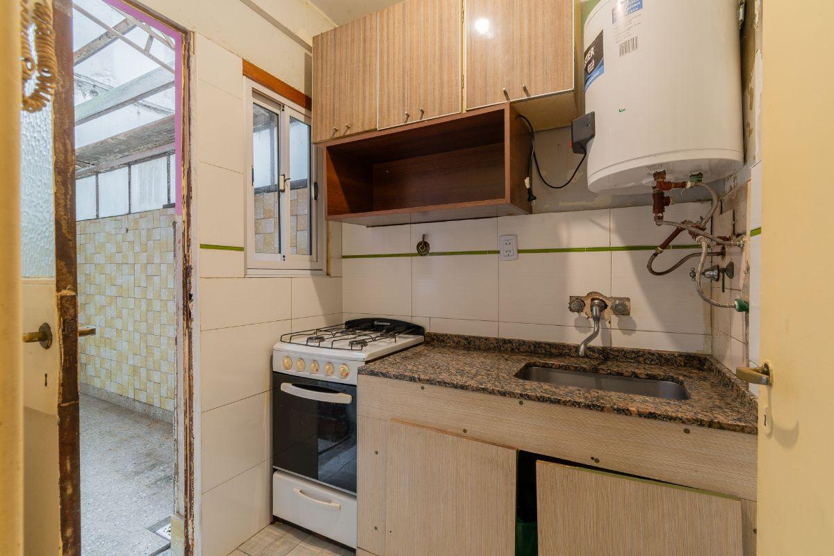 Foto de Departamento 2 ambientes con patio - SAN CRISTOBAL - VENTA, imagen 3