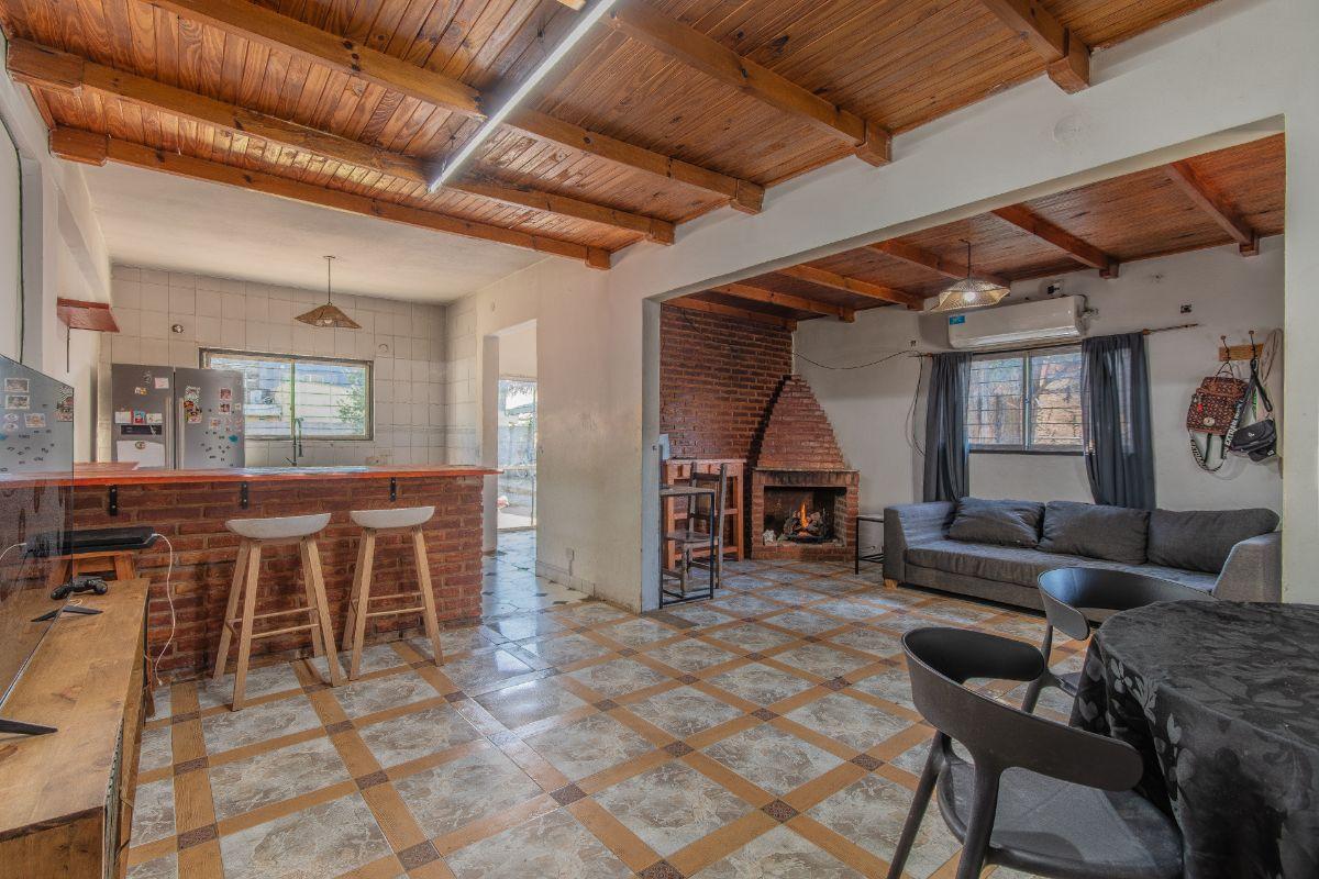Foto de Casa en venta con lote de 500 m² - 3 dormitorios - jardin- quincho, imagen 5