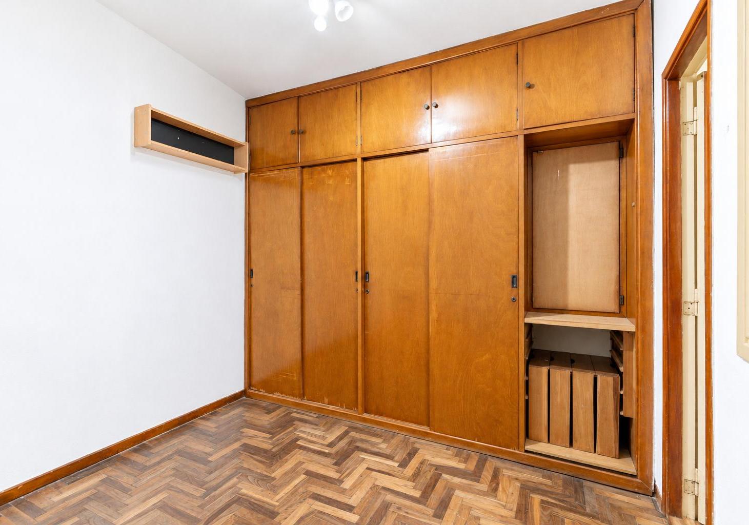 Foto de Departamento 2 ambientes con patio - A REMODELAR - SAN CRISTOBAL - VENTA, imagen 2