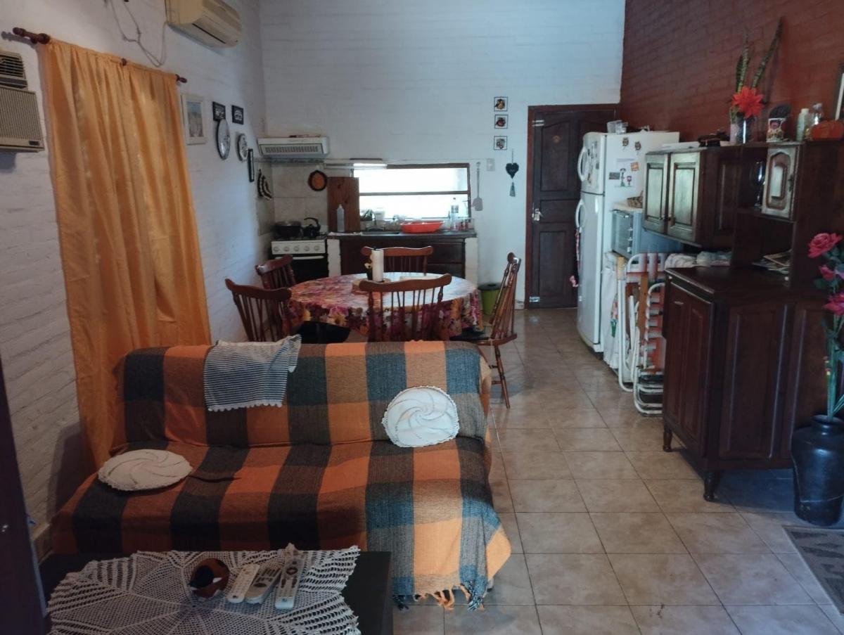 Casa Amoblada con Pileta a 200 m de Playa Pelícano Paso de La Patria 4
