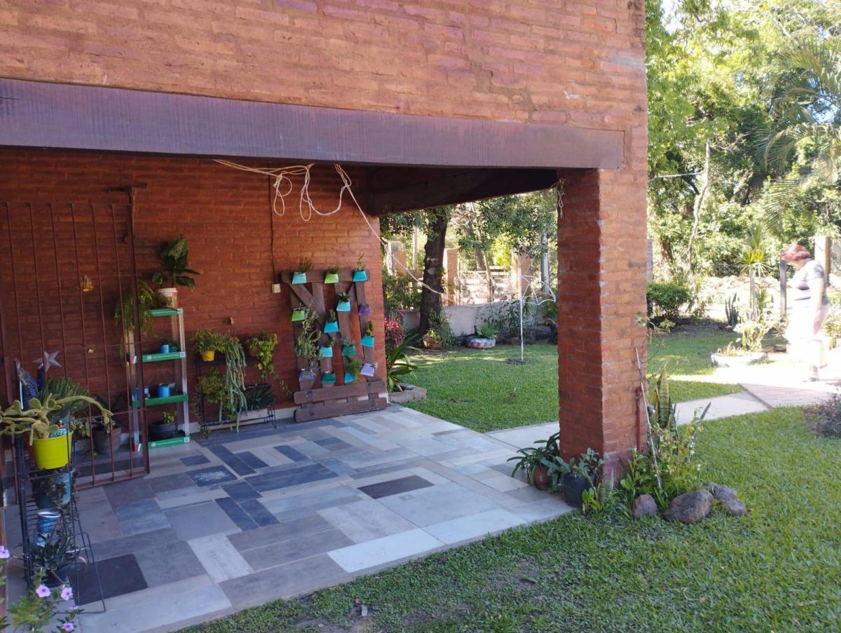 Casa Amoblada con Pileta a 200 m de Playa Pelícano Paso de La Patria 5