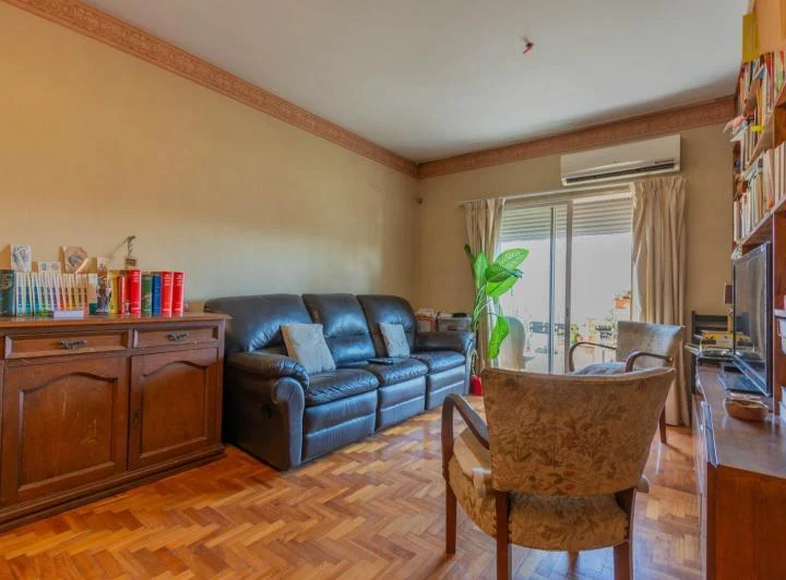 DEPARTAMENTO VENTA 5 AMBIENTES CABALLITO COCHERA APTO CREDITO 4