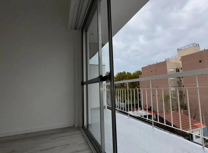Departamento en Segurola 923 5