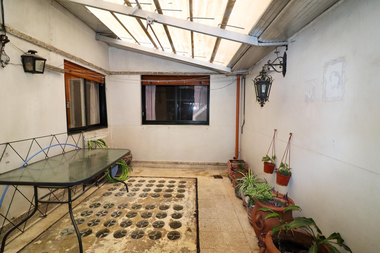 Venta Depto, de 5 amb. con 2 patios y balcón en Almagro ESCUCHA OFERTA!!