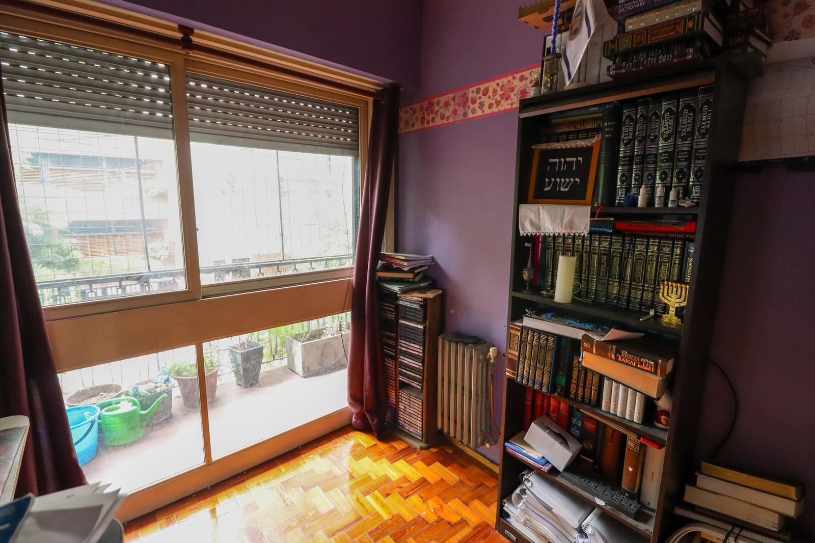 Foto de Venta piso completo 4 dorm. 2 patios y balcón, a 2 cuadras de Parque, imagen 4