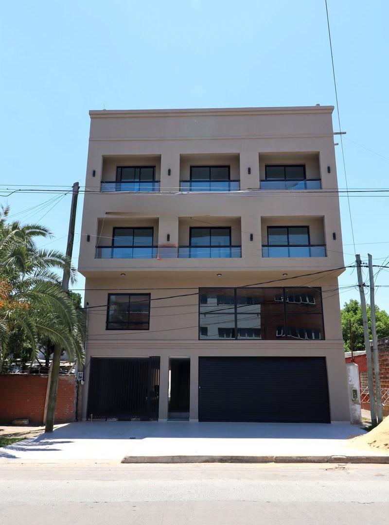 Venta Local 255 m2 a estrenar frente a la UNPAZ de José C Paz ubicación privilegiada