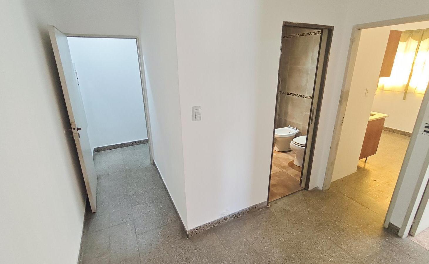 Foto de Venta PH 4 amb Villa Luzuriaga terraza cochera APTO CREDITO, imagen 5