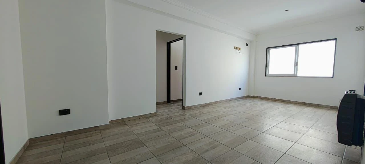 Venta Departamento de 4 amb, estado a estrenar, con excelente ubicación en Villa Luro