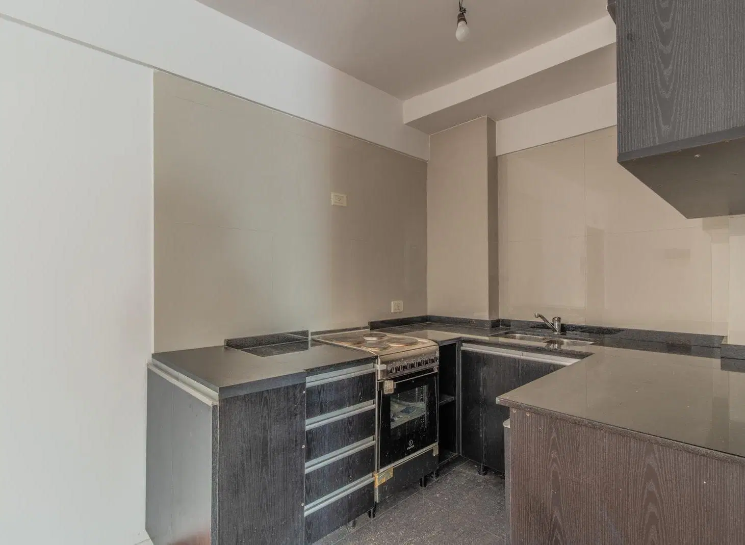 Departamento en venta 4 ambientes con patio y cochera en Caballito 3