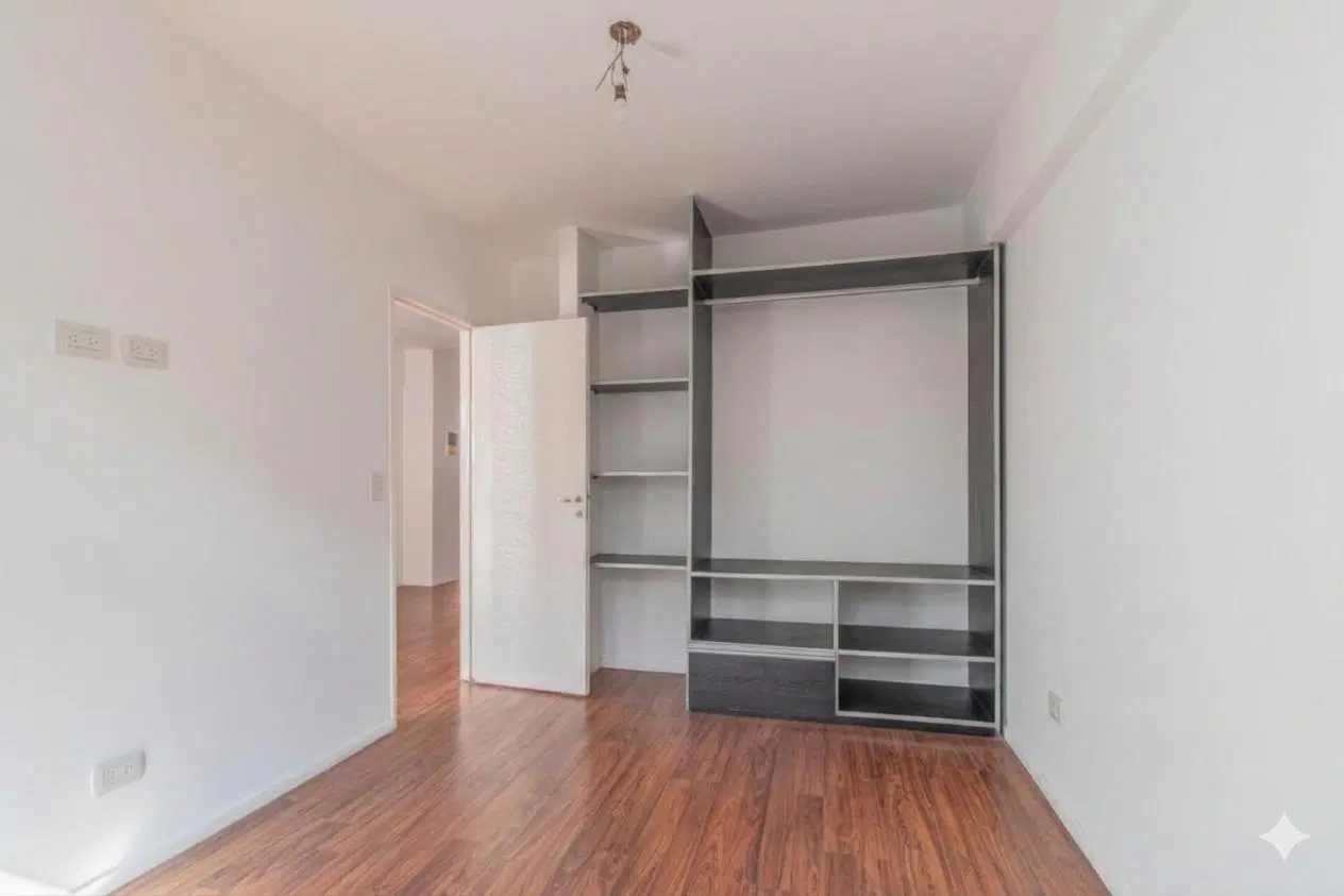 Departamento en venta 4 ambientes con patio y cochera en Caballito 5