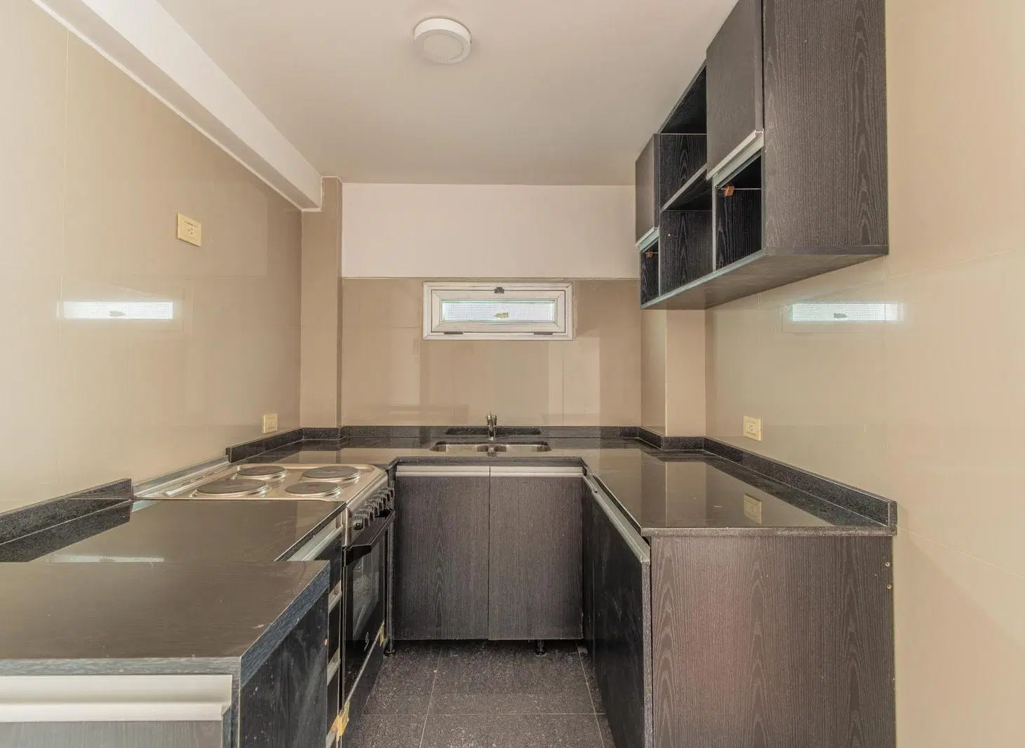 Departamento en venta 4 ambientes en triplex con cochera, quincho y  terraza en Caballito 2