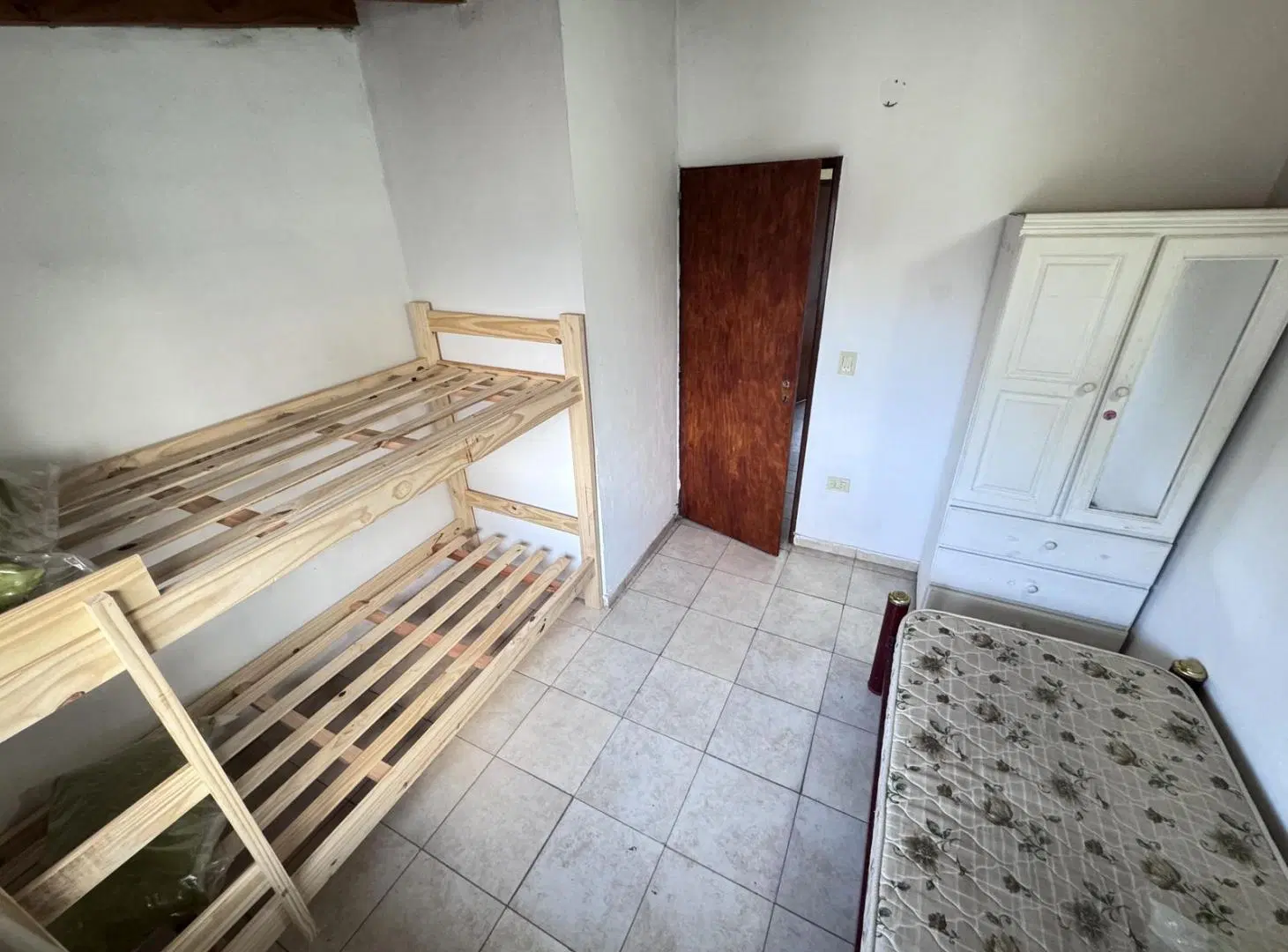 Excelente Oportunidad , Duplex en Los Polvorines. 4