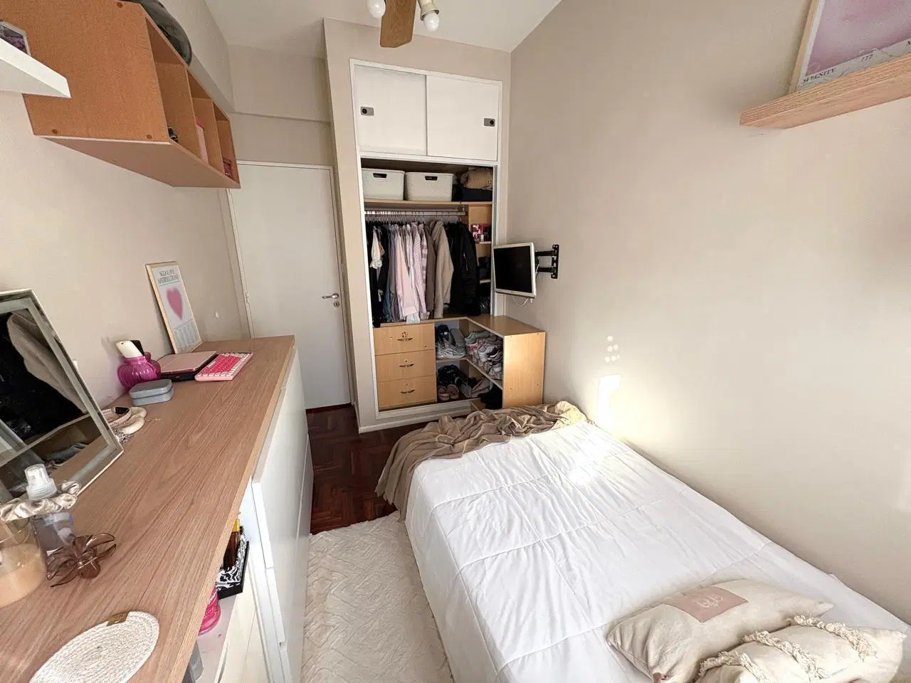 Venta Departamento 4 amb, 2 balcones, con cochera en Velez Sarsfield Excelente Ubicación 3