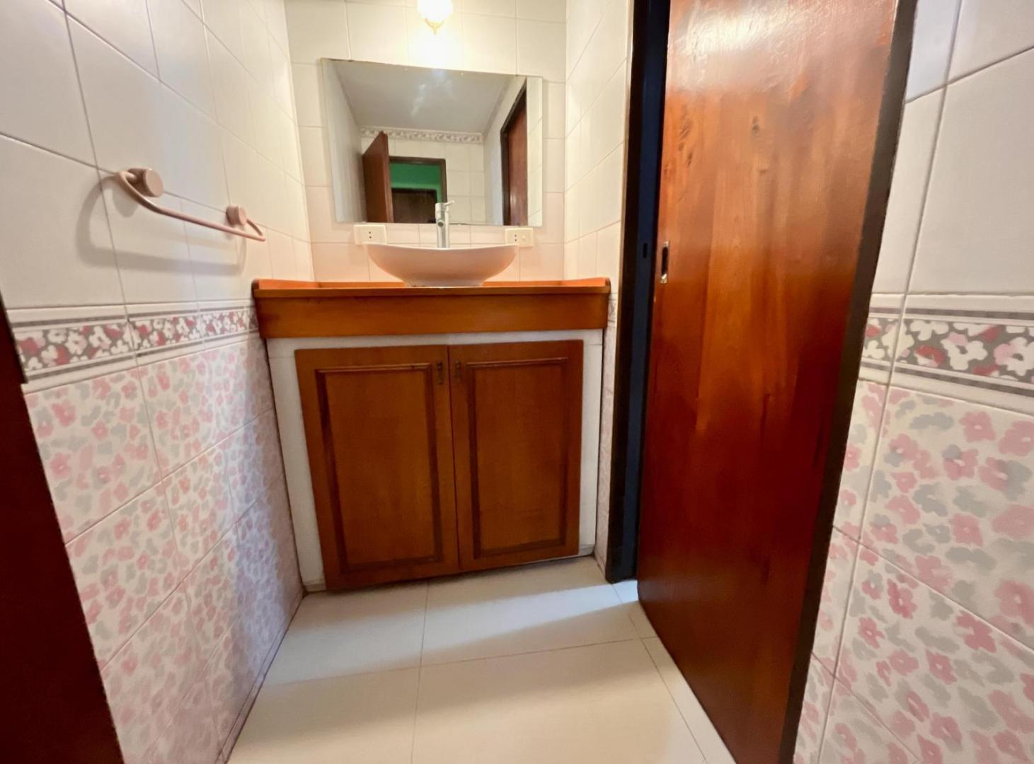 Foto de ALQUILER - OPORTUNIDAD CASA USO COMERCIAL AMPLIOS USOS - BARRIO INGLES, imagen 4