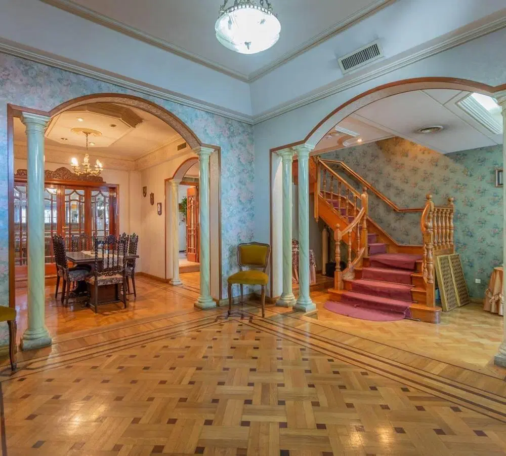 VENTA - IMPONENTE CASA - LOMAS DE ZAMORA - SE TOMA PERMUTA 8