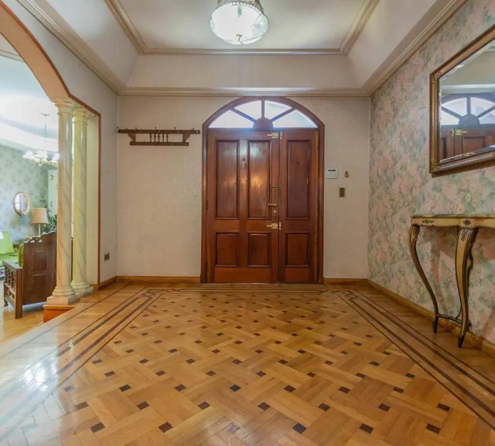VENTA - IMPONENTE CASA - LOMAS DE ZAMORA - SE TOMA PERMUTA 5