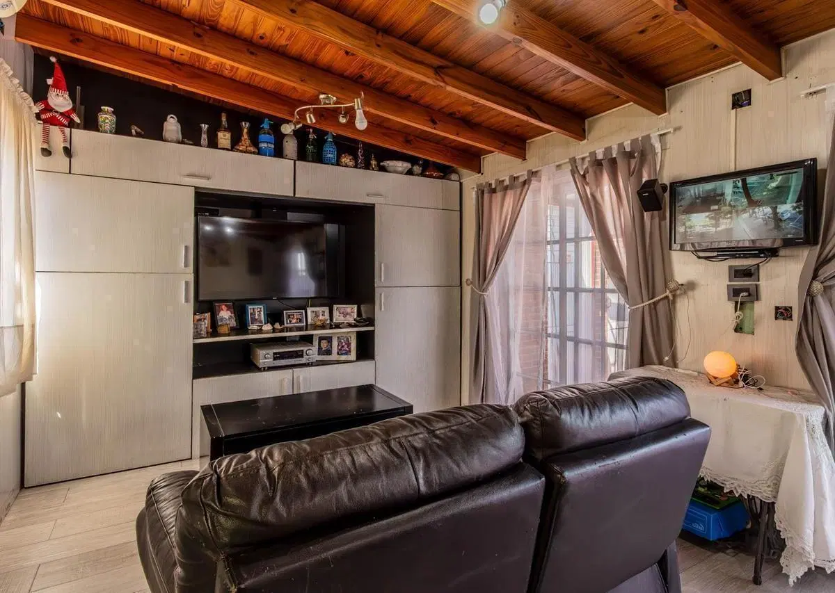 VENTA CASA 5 AMB CON COCHERA Y TERRAZA EN LOTE PROPIO APTO CREDITO EN BOEDO 3