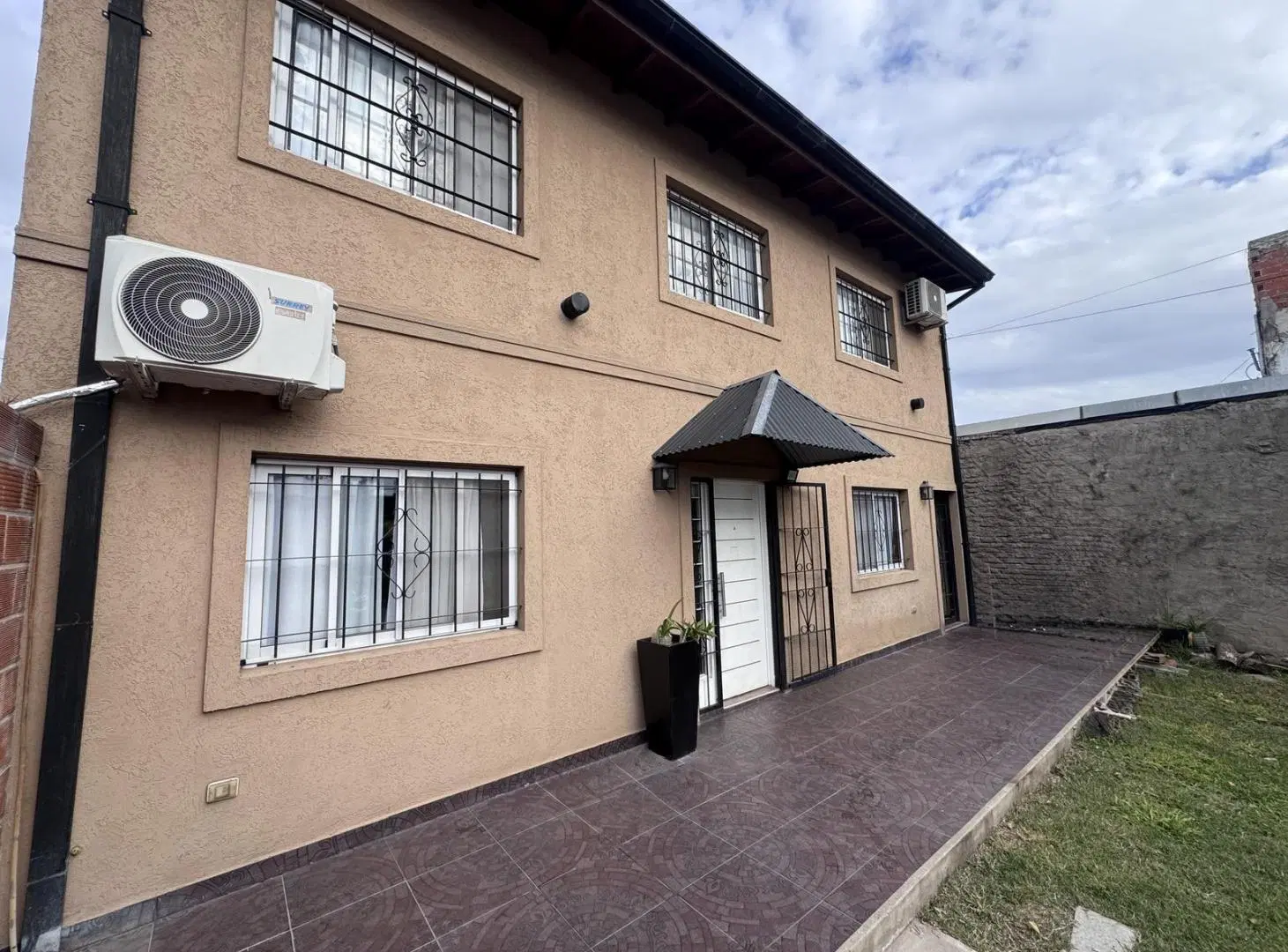 Venta  Excelente Casa en Grand Bourg 5