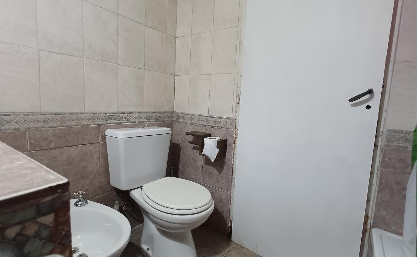 Foto de CASA 3mbientes +DEPARTAMENTO TIPO LOFT+ TINGLADO PARA GALPON, imagen 5