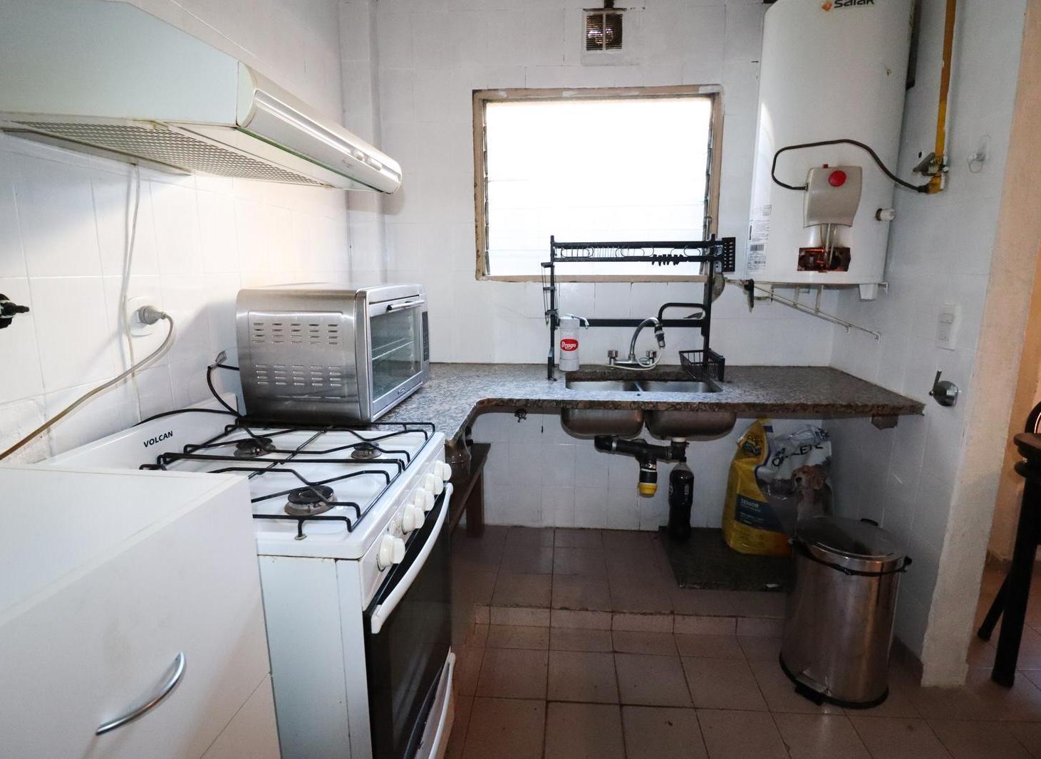 Foto de PH EN VENTA DE 3 AMBIENTES SIN EXPENSAS, imagen 1