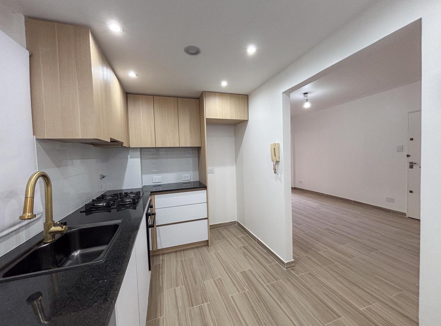 Foto de Venta Departamento 3 ambientes en Villa Urquiza/ APTO CREDITO, imagen 5