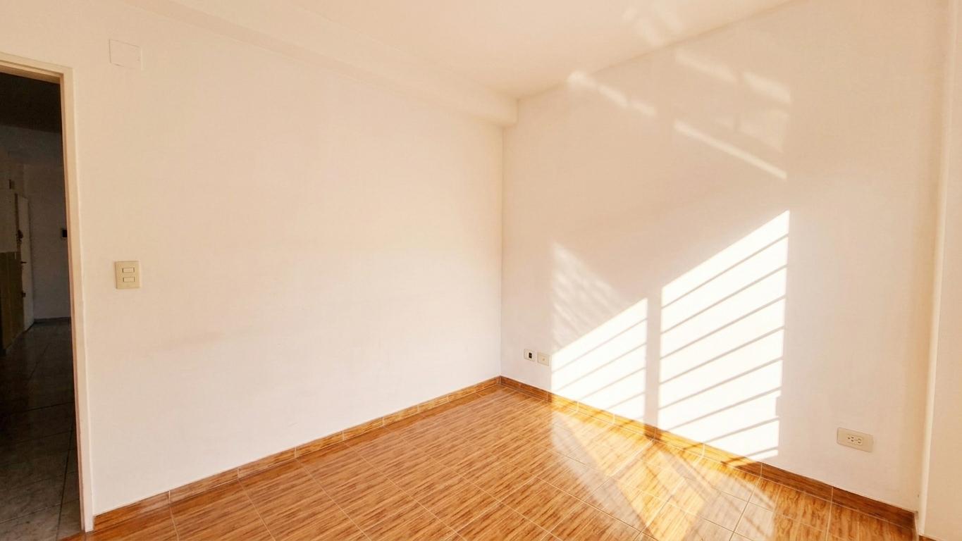 Foto de VENTA DEPTO. 2 AMBIENTES CON DOBLE BALCÓN Y COCHERA FIJA, imagen 5