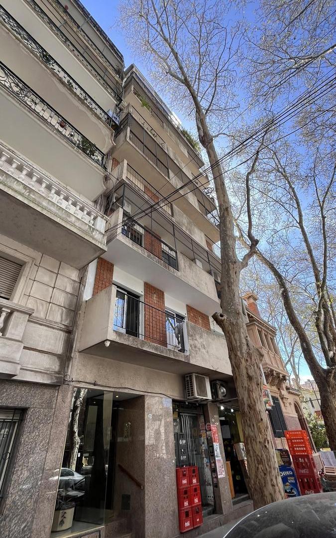 Foto de Departamento 4 amb. al frente con balcón. Zona embajadas y a pasos de, imagen 4