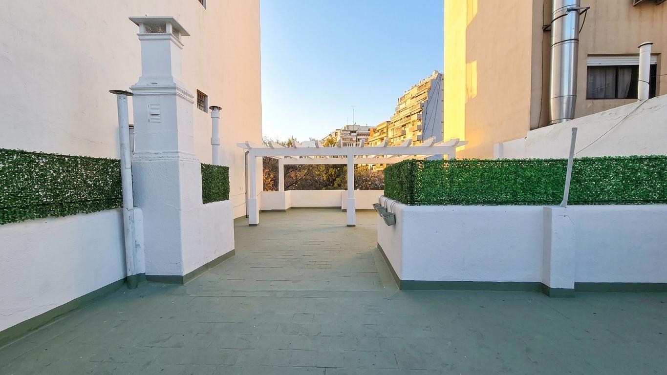 Foto de Venta Ph 5 ambientes con terraza y cochera reciclado a nuevo en Parque, imagen 1