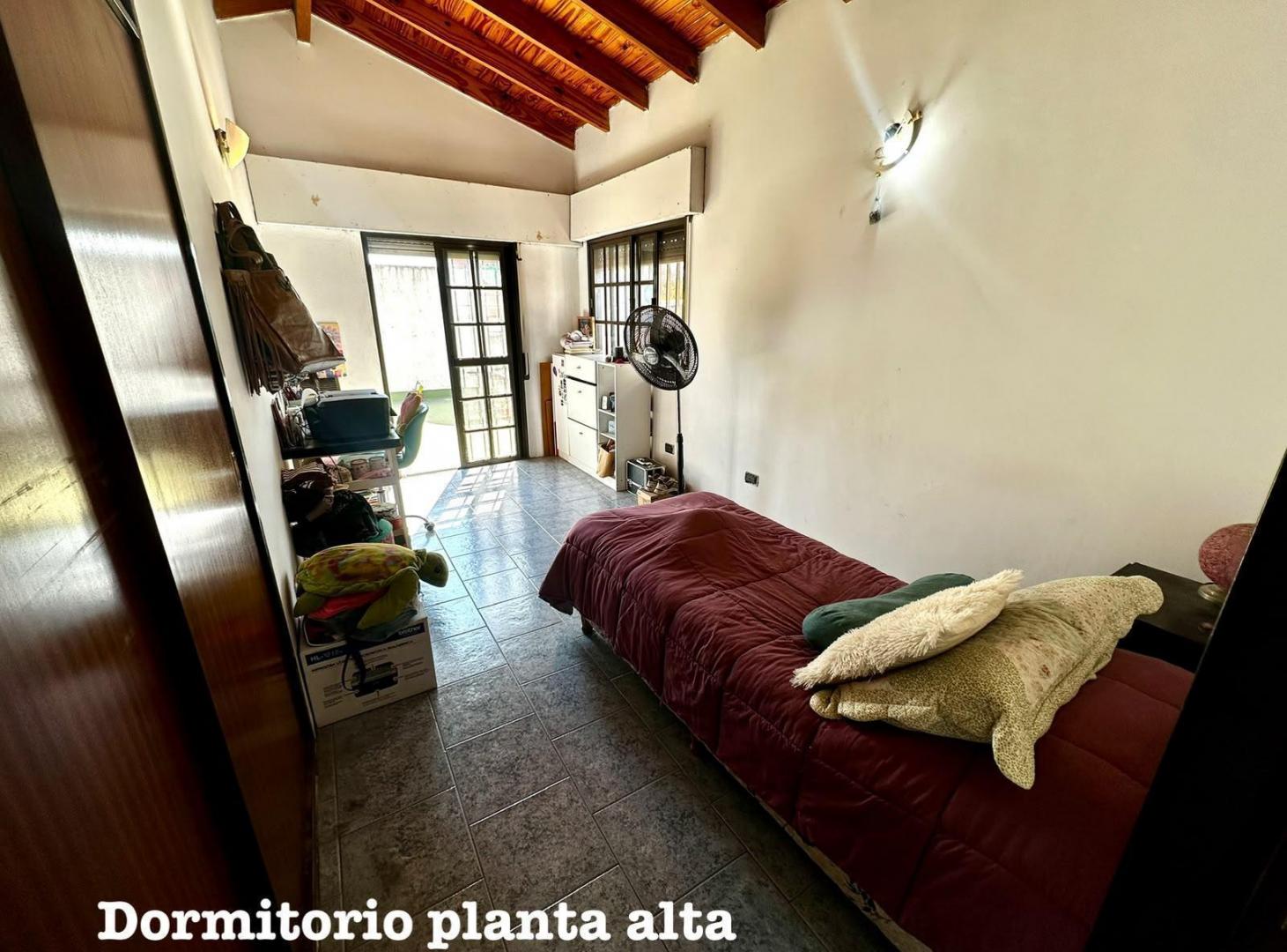 Foto de Casa en Caseros OPORTUNIDAD! 3AMB.CON TERRAZA ,GARAGE Y QUINCHO!, imagen 3