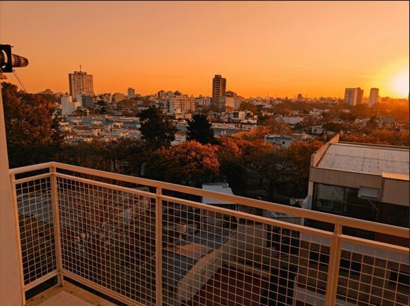 Foto de ALQUILER DEPARTAMENTO 4 AMBIENTES CON COCHERA CUBIERTA VERSALLES TODO, imagen 2