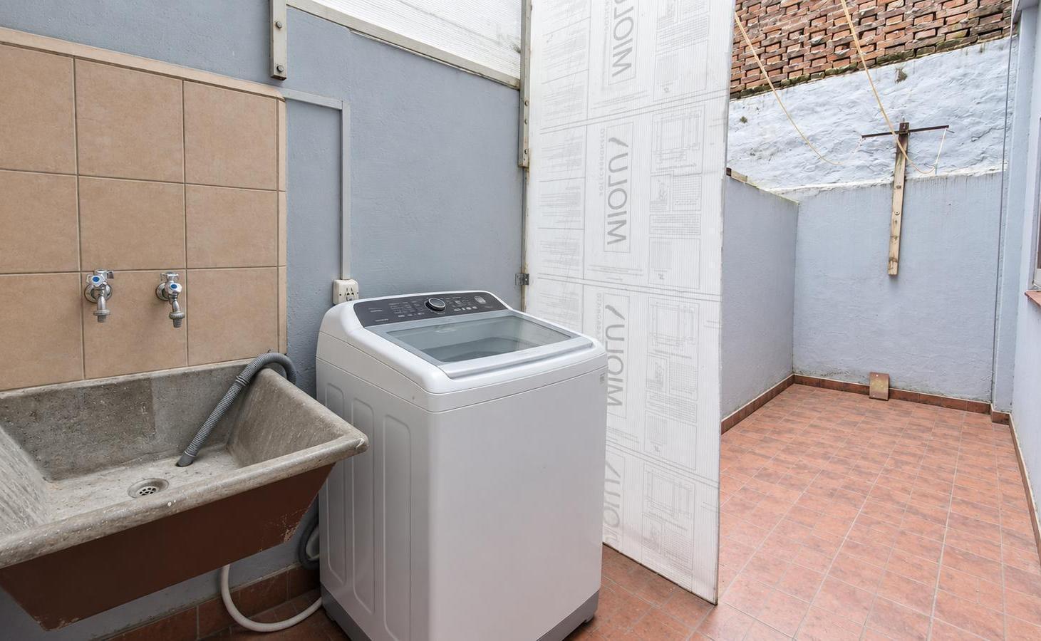 Foto de PH EN VENTA DE 3 AMBIENTES CON PATIO, imagen 2
