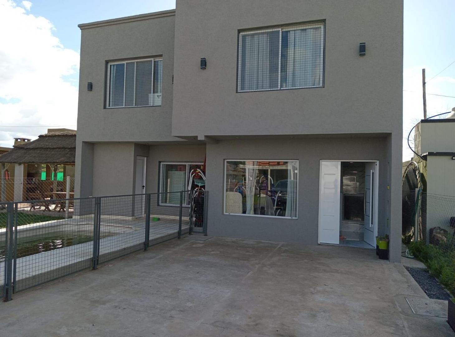 Foto de Casa con pileta Barrio Cerrado, imagen 1