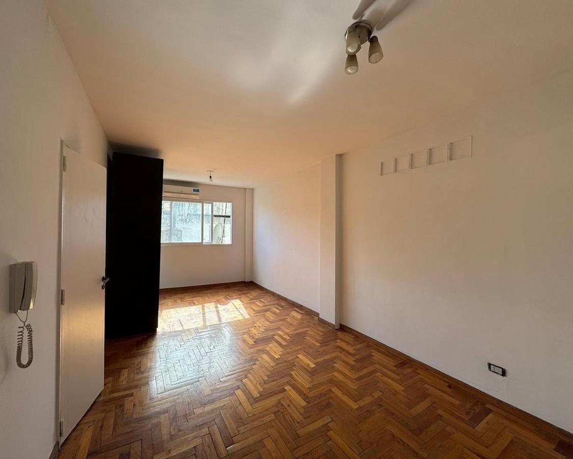 Foto de Departamento luminoso en VENTA. San Nicolas, imagen 5