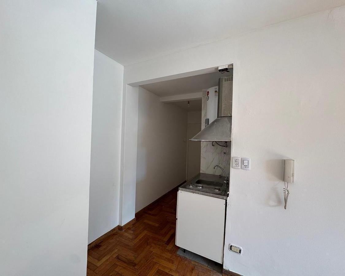 Foto de Departamento luminoso en VENTA. San Nicolas, imagen 4