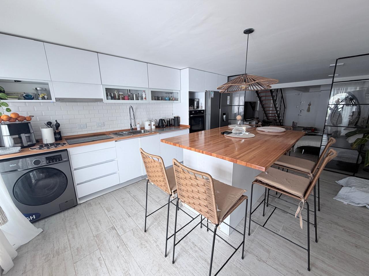 Foto de VENTA DEPTO. EN DUPLEX CON AMPLIO PATIO Y JARDIN DE INVIERNO, imagen 5