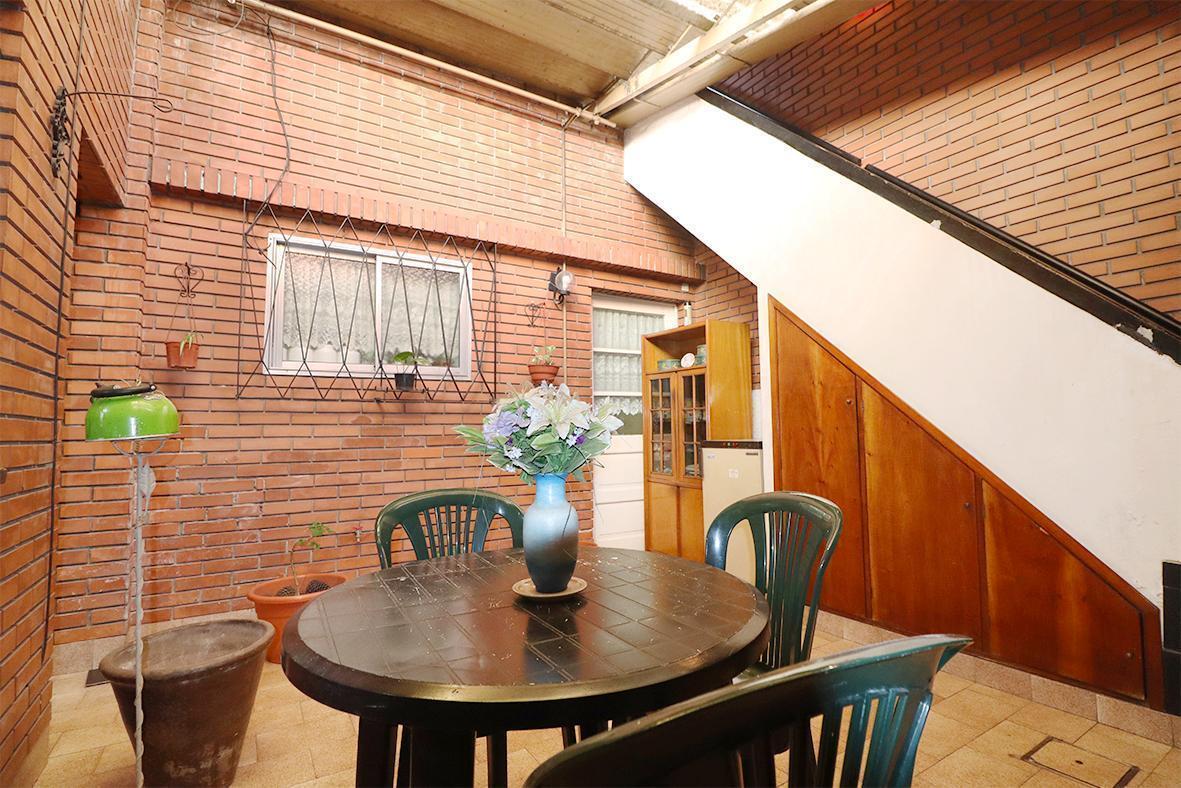 Foto de VENTA PH FLORES ENTRADA INDEPENDIENTE PATIO Y TERRAZA – APTO CREDITO Y, imagen 4