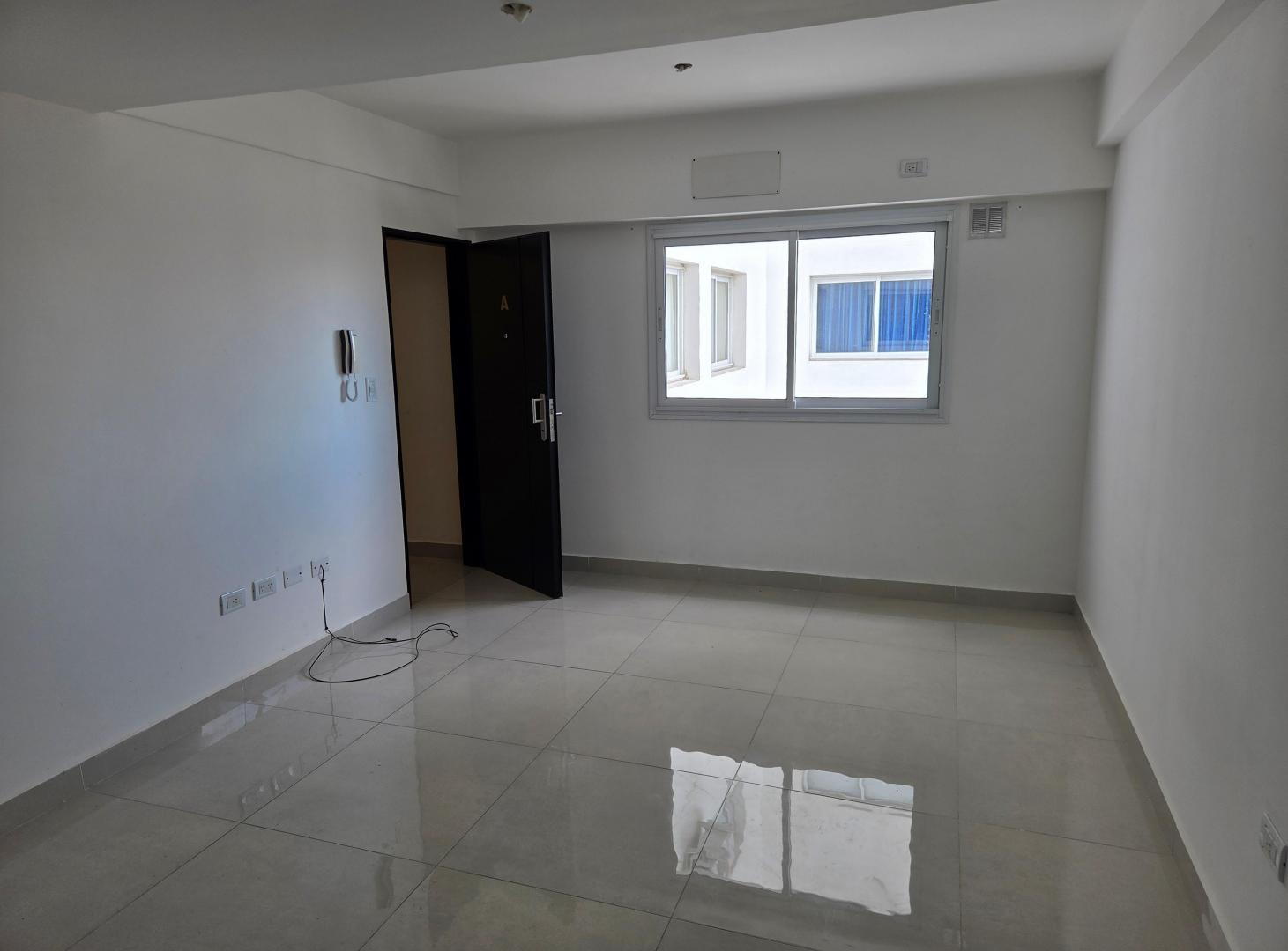 Foto de Se ALQUILA Departamento 2 ambientes a Estrenar Centro de Caseros, imagen 3