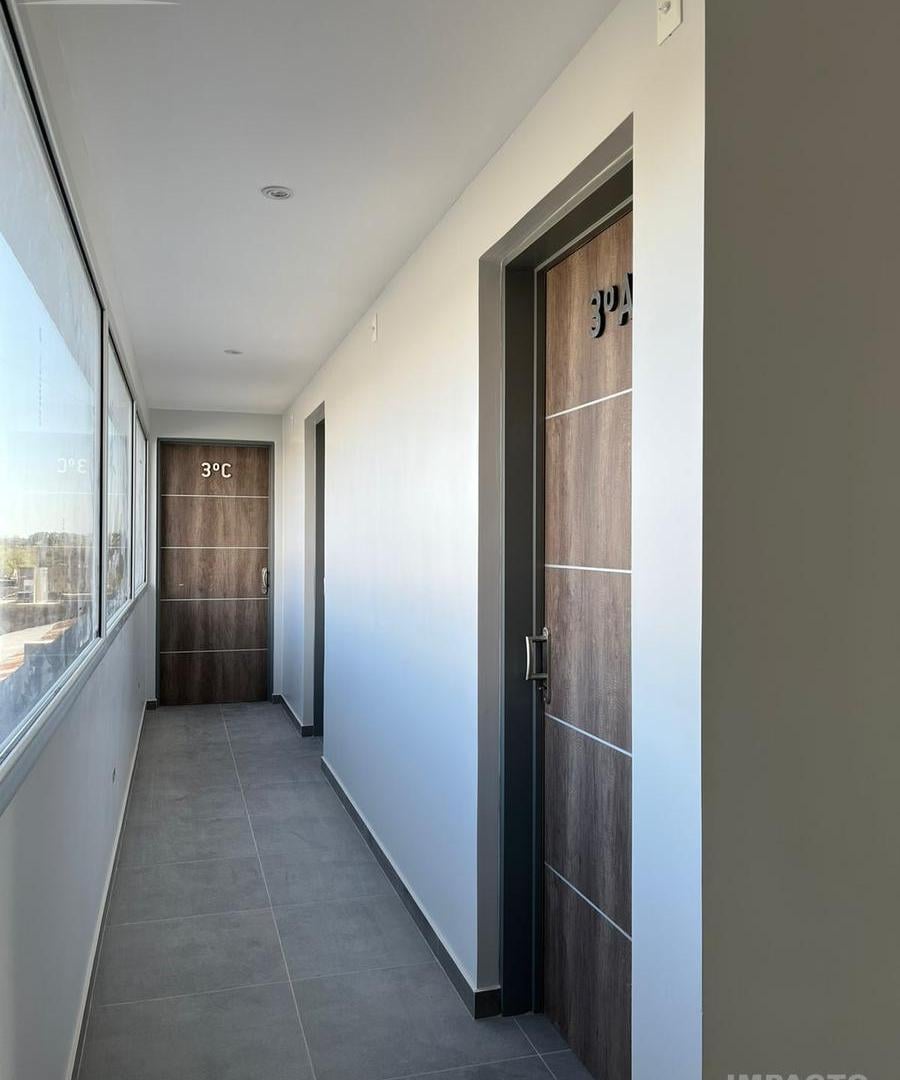 Foto de Departamento 2 ambientes en venta en Cañuelas centro, imagen 3