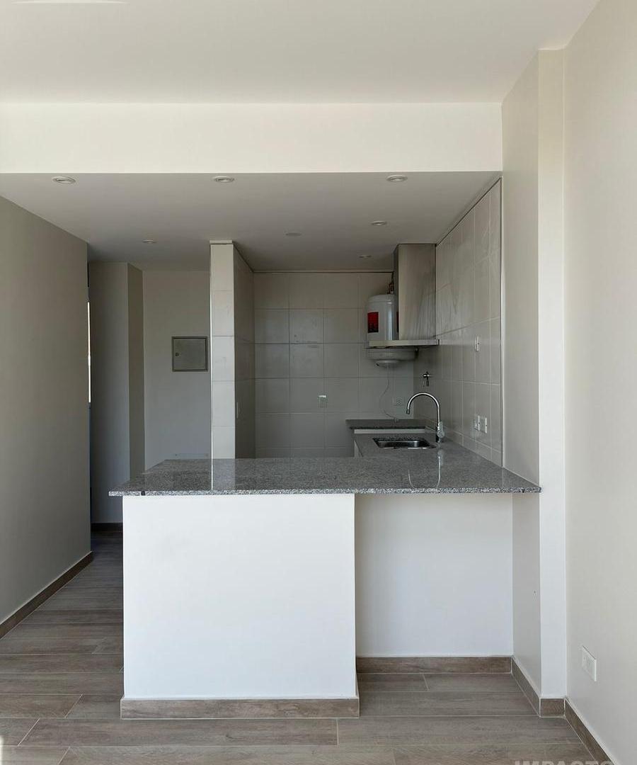 Foto de Departamento en venta en Cañuelas centro - 2 ambientes, imagen 2
