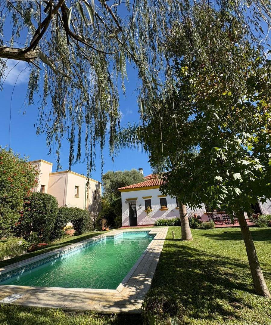 Foto de En venta Casa 4 ambientes en Cañuelas Barrio Privado, imagen 2