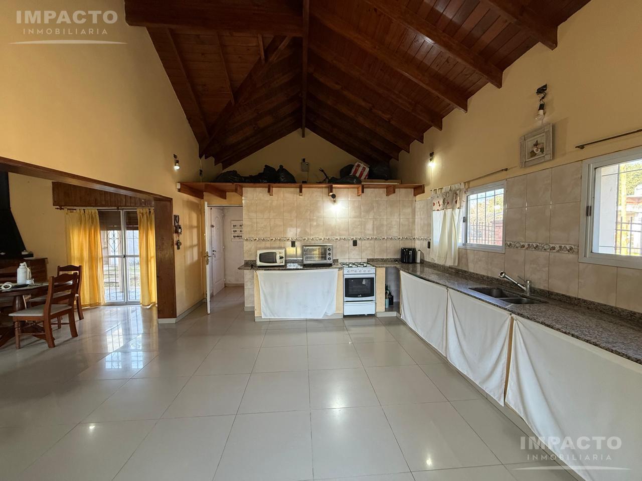 Foto de Casa en venta en Cañuelas - a ambientes, imagen 2