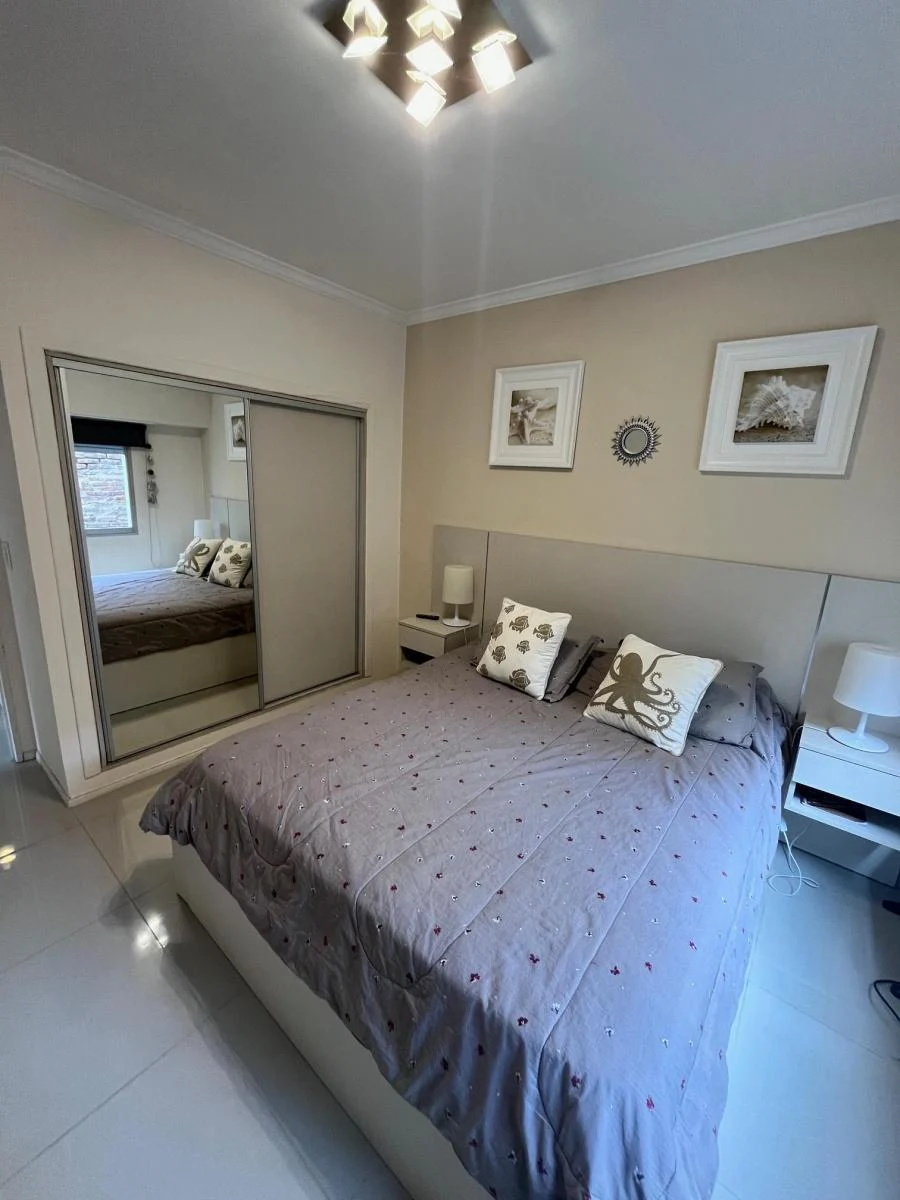 Departamento 2 Ambientes con Cochera. Zona Varese 4