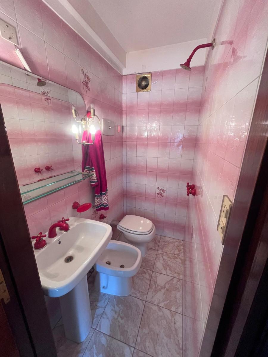 Departamento 3 Amb con Dependencia y Cochera. Zona Varese 4