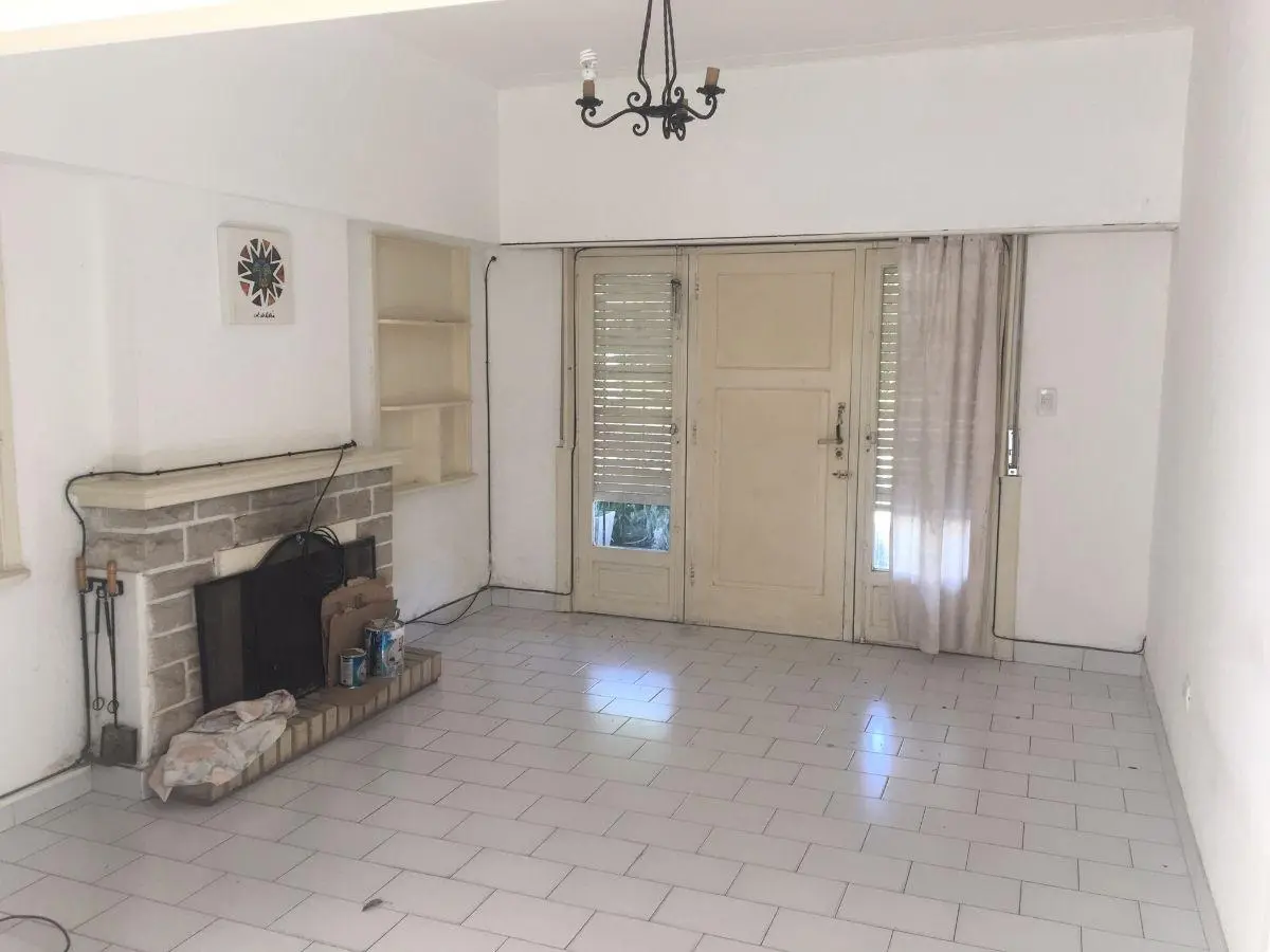 VENTA CHALET 4 AMB A RECICLAR. ZONA LOS TRONCOS 2