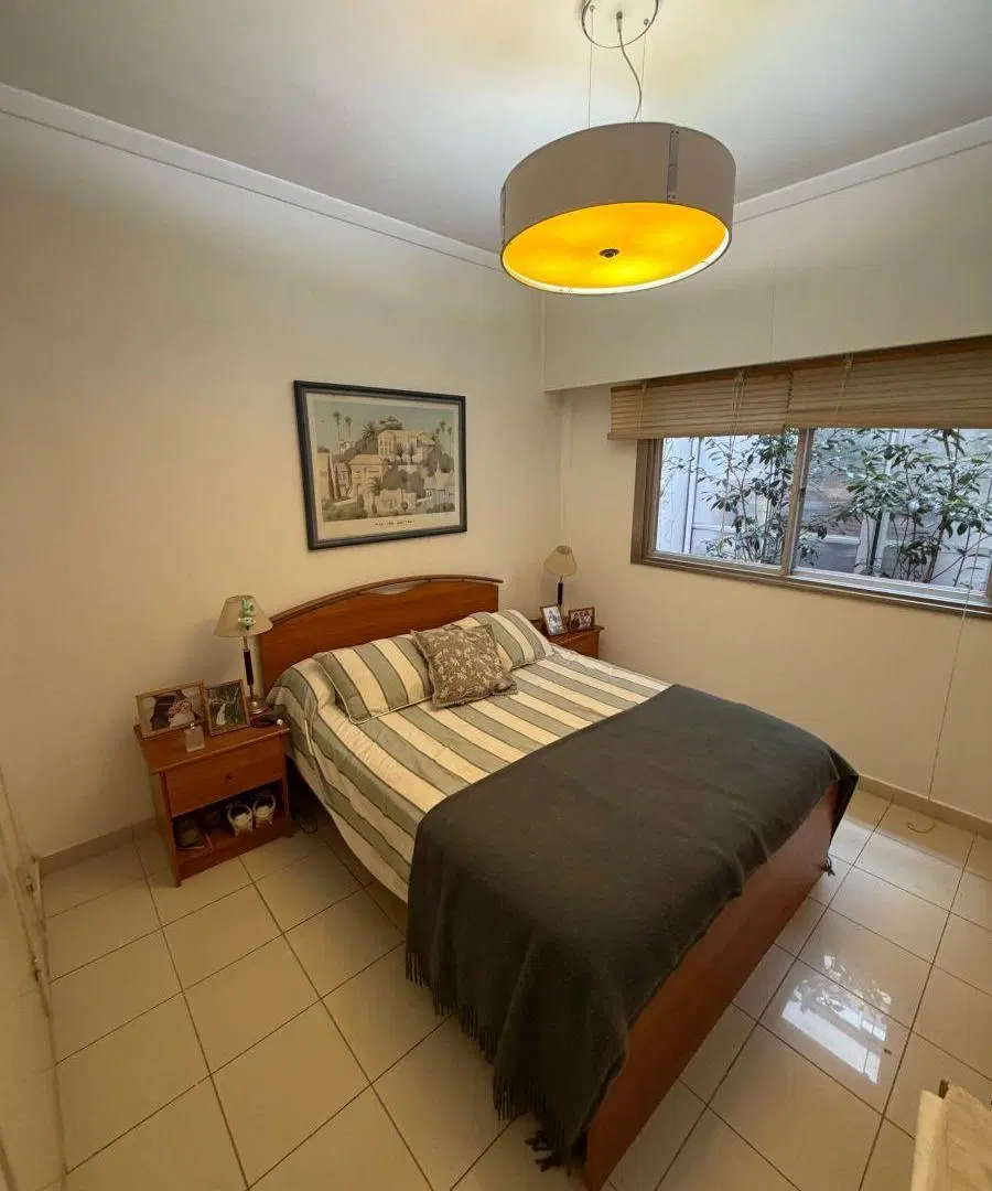 VENTA DEPARTAMENTO 3 AMB CON PATIO. ZONA VARESE 4