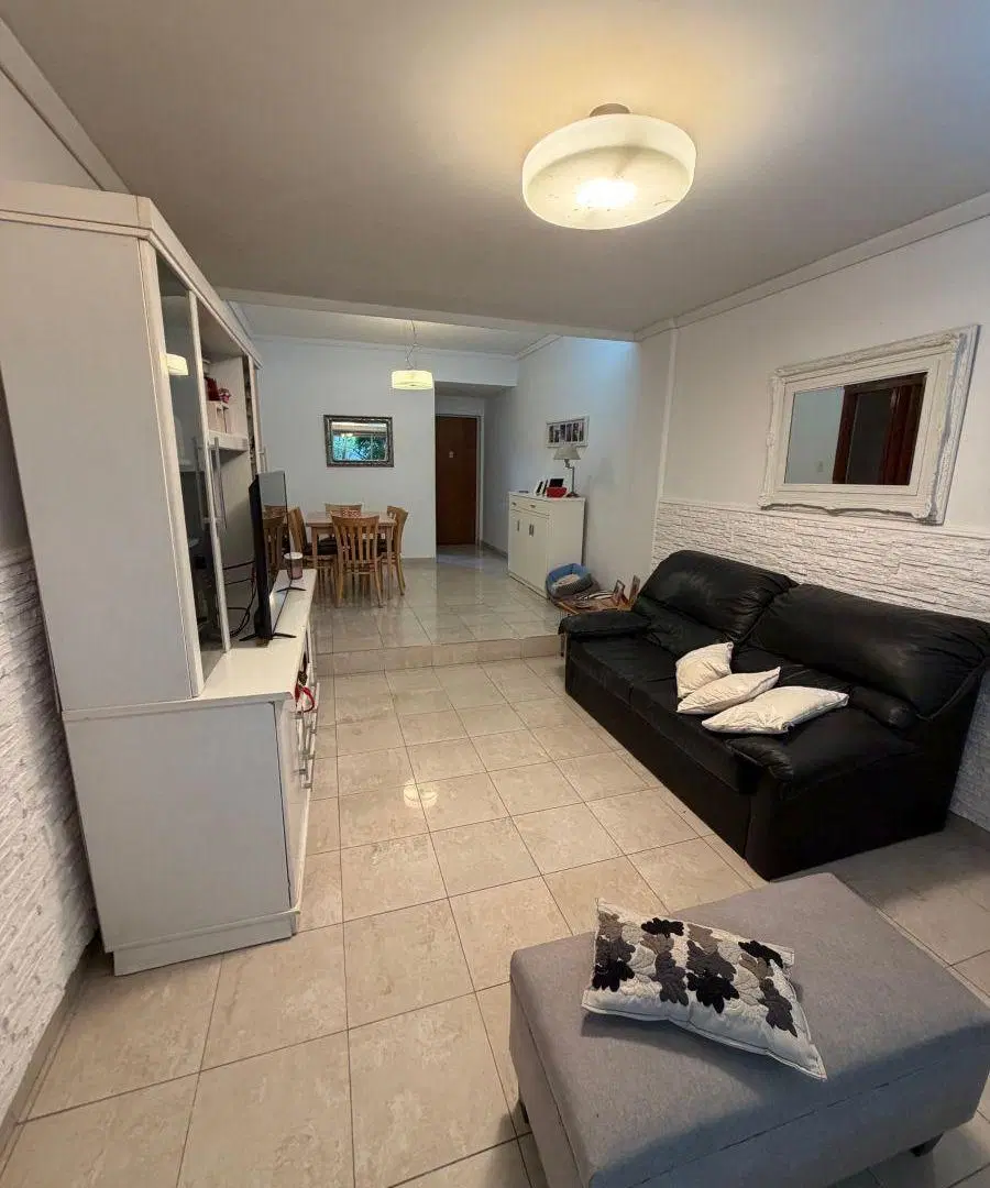 VENTA DEPARTAMENTO 3 AMB CON PATIO. ZONA VARESE 5