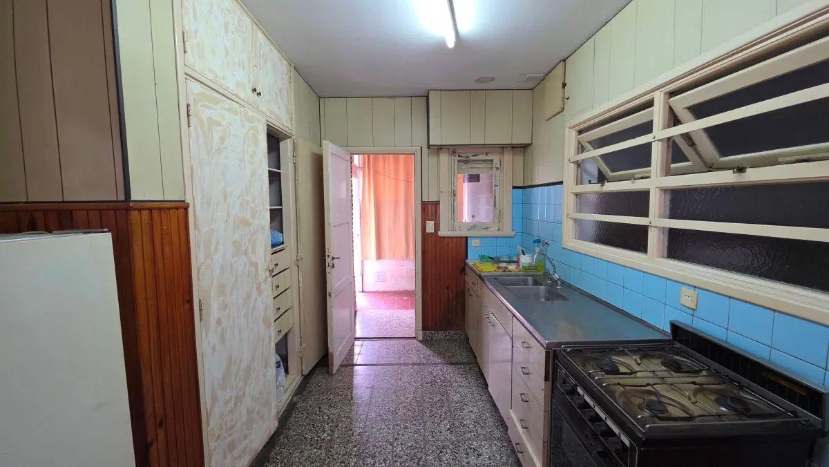 Chalet en Venta. Zona Chauvín – Excelente Potencial (Residencial / Comercial) 3